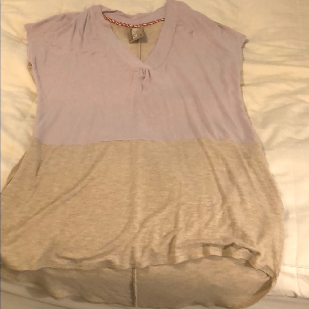 Light lavender and grey short sleeve top